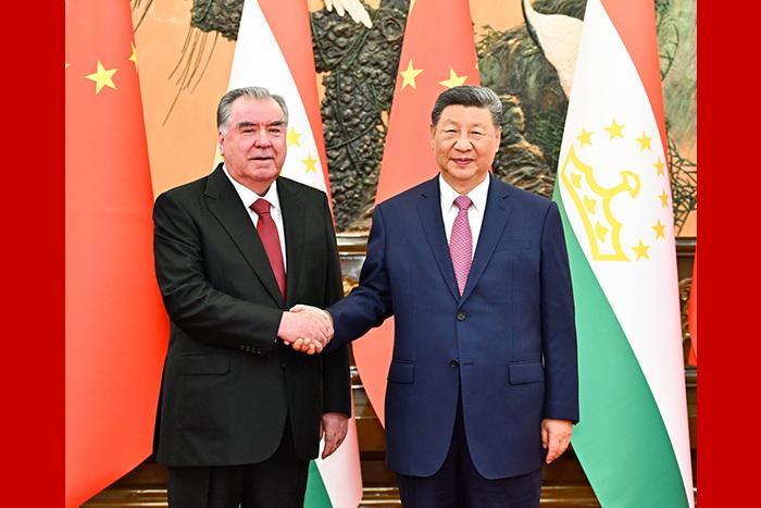 习近平会见塔吉克斯坦总统拉赫蒙