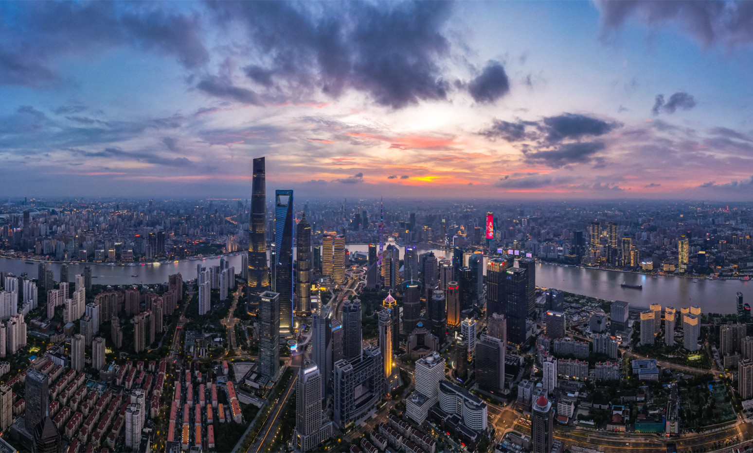 中国发展新蓝图，为何空前强调高质量发展？