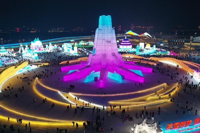 人气爆棚！第26届哈尔滨冰雪大世界开园